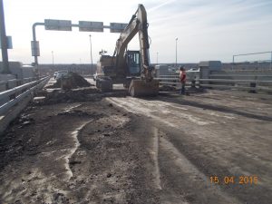 Enlèvement de l’asphalte en regardant vers l’est