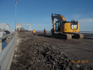 Enlèvement de l’asphalte en regardant vers l’ouest